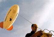 Jürgen Hohmuth mit Zeppelin